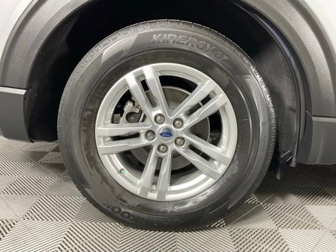 Certified 2022 Ford Explorer XLT image 10