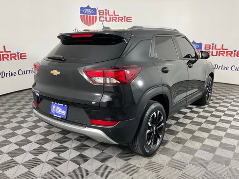 Used 2023 Chevrolet TrailBlazer LT w/ Convenience Package FWD image 3