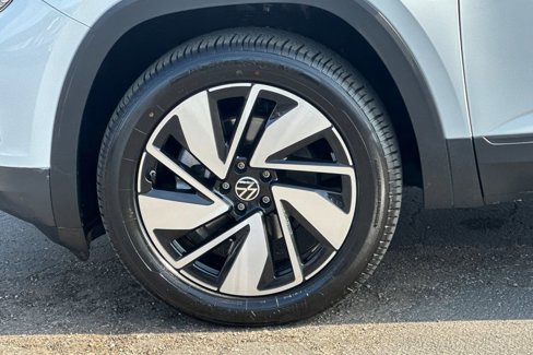 Used 2024 Volkswagen Atlas SE FWD image 30