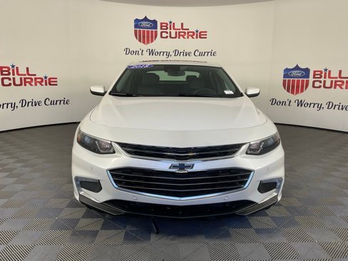 Used 2018 Chevrolet Malibu Premier w/ Premier Sun and Wheel Package FWD image 8