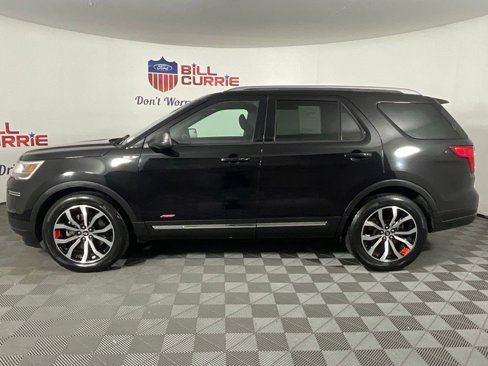 Certified 2019 Ford Explorer XLT image 6