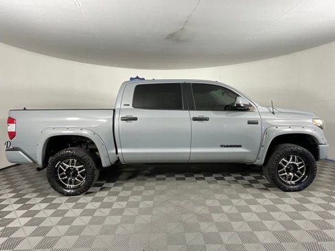 Used 2019 Toyota Tundra SR5 w/ SR5 Upgrade Package image 2