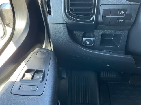 Used 2023 RAM ProMaster 2500 FWD image 17