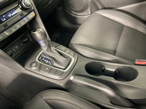Used 2020 Hyundai Kona Limited FWD image 18