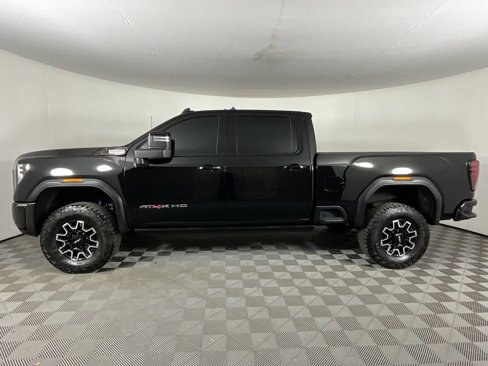 Used 2024 GMC Sierra 2500 AT4X image 6