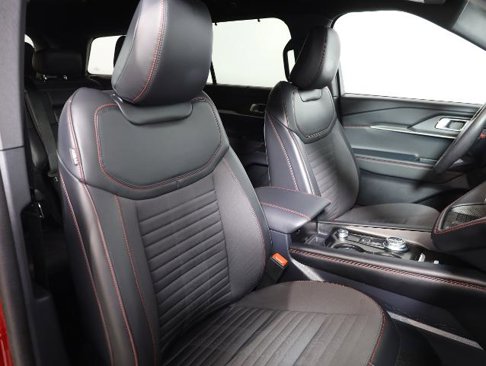 Certified 2025 Ford Explorer ST-Line w/ Premium Package image 9