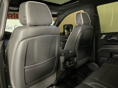 Used 2024 GMC Sierra 2500 AT4X image 15