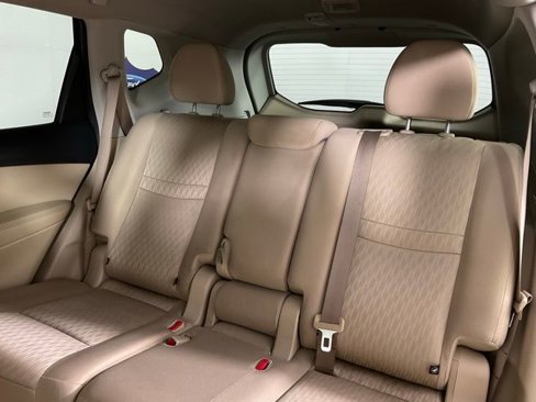 Used 2017 Nissan Rogue FWD w/ Appearance Package image 16