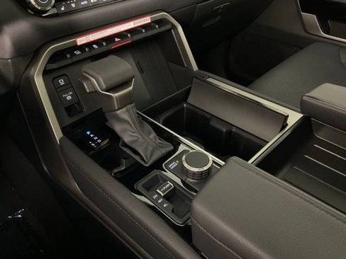 Used 2025 Toyota Sequoia Platinum ***BLUE CERTIFIED*** image 19