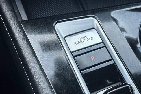 Used 2024 Volkswagen Atlas SE FWD image 26