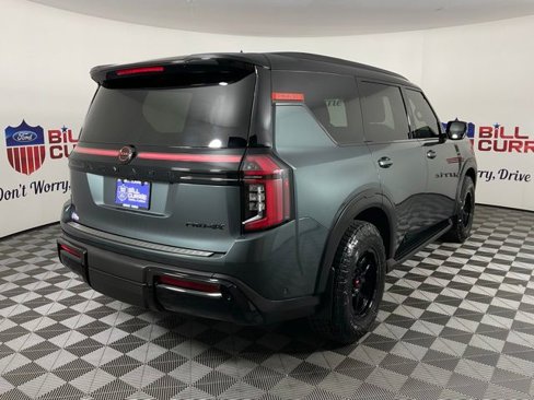 Used 2025 Nissan Armada PRO-4X image 3