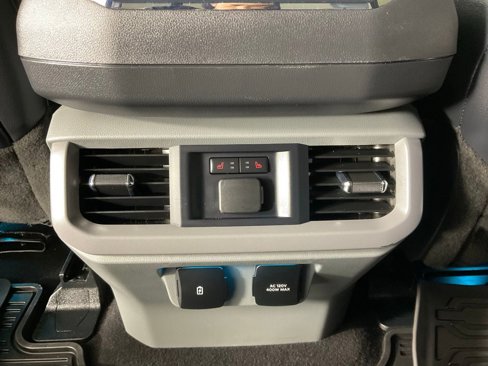 Certified 2024 Ford F150 Lariat w/ FX4 Off-Road Package AWD/4WD image 17