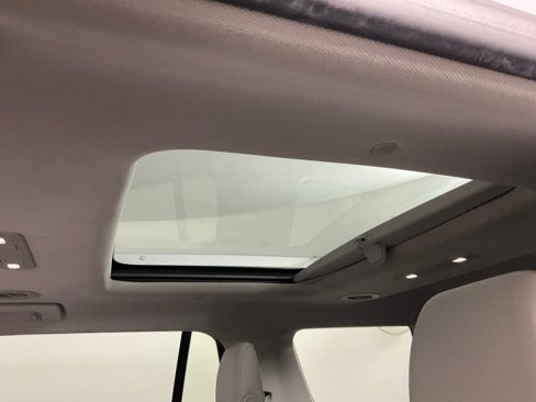 Used 2017 GMC Acadia SLT w/ LPO, Cargo Package FWD image 22