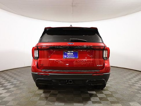 Certified 2025 Ford Explorer ST-Line w/ Premium Package image 6