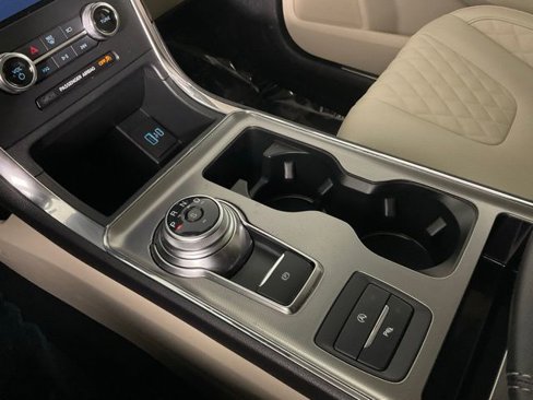 Certified 2024 Ford Edge Titanium w/ Equipment Group 301A image 18