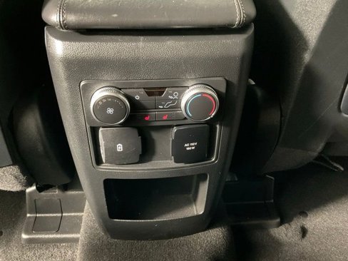 Certified 2020 Ford Explorer Platinum w/ Premium Technology Package image 17