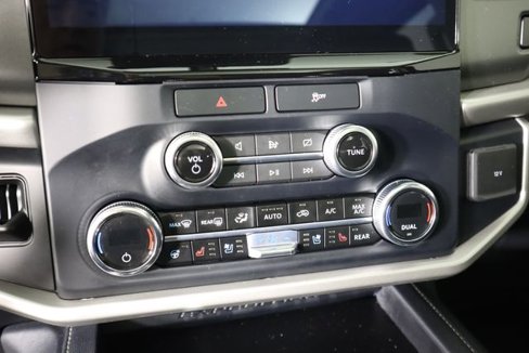 Certified 2023 Ford Expedition XLT image 60