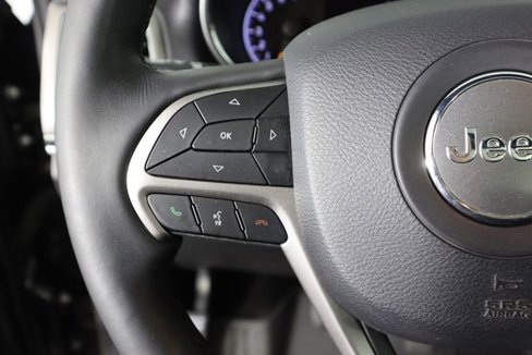 Used 2019 Jeep Grand Cherokee Limited w/ Luxury Group II image 42