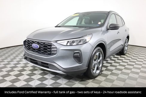 Certified 2025 Ford Escape ST-Line w/ Tech Pack #1 image 10