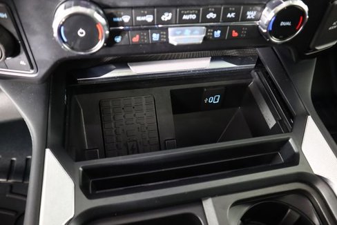 Certified 2025 Ford F450 Platinum w/ FX4 Off-Road Package image 76