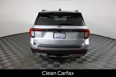Certified 2025 Ford Explorer Active w/ Active Comfort Package image 5