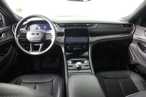 Used 2023 Jeep Grand Cherokee L Overland image 30