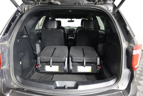 Certified 2018 Ford Explorer XLT w/ Equipment Group 202A image 34