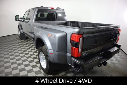 Certified 2025 Ford F450 Platinum w/ FX4 Off-Road Package image 7