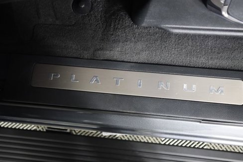 Certified 2025 Ford F450 Platinum w/ FX4 Off-Road Package image 56