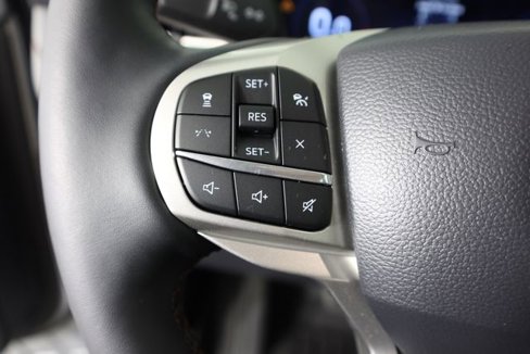 Certified 2025 Ford Explorer Active w/ Active Comfort Package image 39