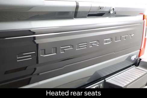 Certified 2025 Ford F450 Platinum w/ FX4 Off-Road Package image 38