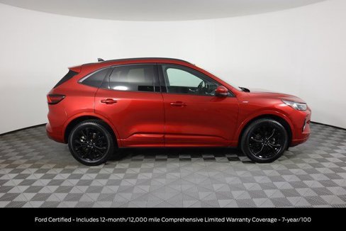 Certified 2023 Ford Escape ST-Line Elite image 3
