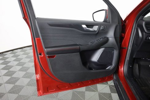 Certified 2023 Ford Escape ST-Line Elite image 32