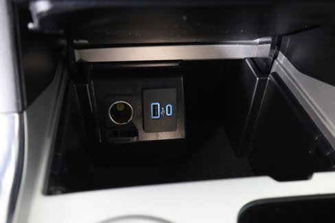 Certified 2022 Ford Explorer XLT w/ Equipment Group 202A image 54