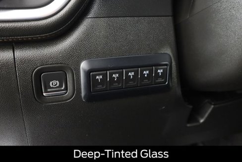 Used 2022 GMC Sierra 2500 AT4 image 48