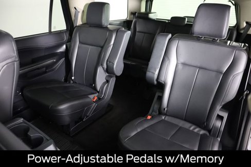 Certified 2022 Ford Expedition XLT image 36