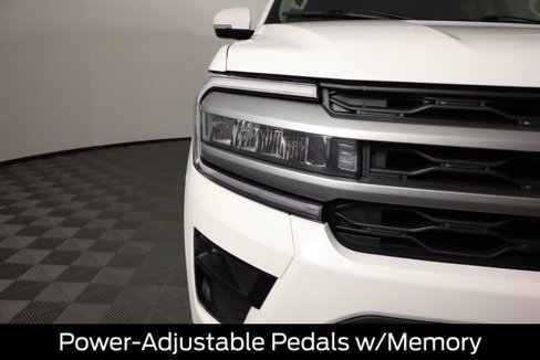 Certified 2023 Ford Expedition XLT image 20