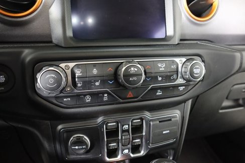 Used 2022 Jeep Gladiator Mojave w/ LED Lighting Group image 51