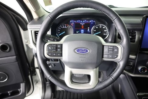 Certified 2023 Ford Expedition XLT image 46