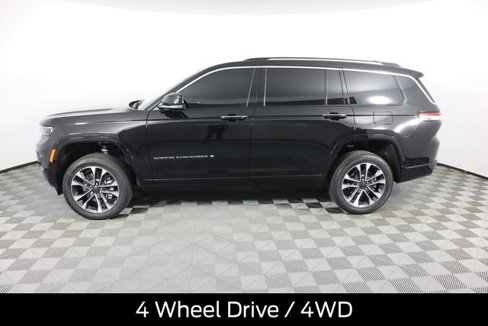 Used 2023 Jeep Grand Cherokee L Overland image 7