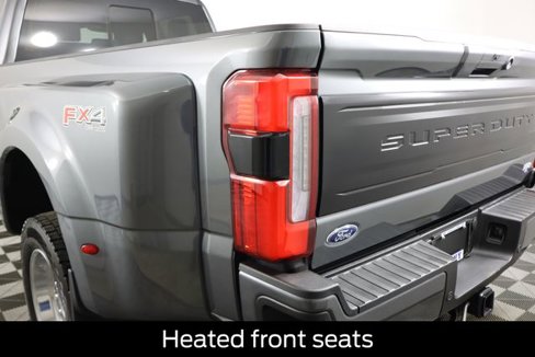 Certified 2025 Ford F450 Platinum w/ FX4 Off-Road Package image 35