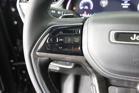 Used 2023 Jeep Grand Cherokee L Overland image 47