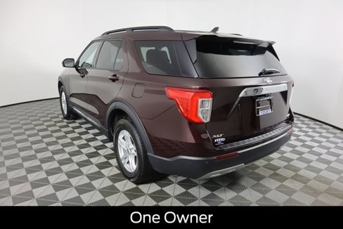 Certified 2022 Ford Explorer XLT w/ Equipment Group 202A image 6