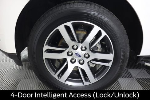 Certified 2023 Ford Expedition XLT image 23