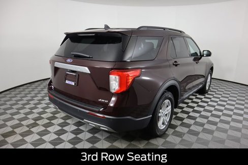 Certified 2022 Ford Explorer XLT w/ Equipment Group 202A image 3