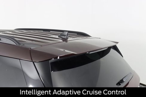 Certified 2022 Ford Explorer XLT w/ Equipment Group 202A image 21