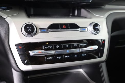 Certified 2022 Ford Explorer XLT w/ Equipment Group 202A image 45