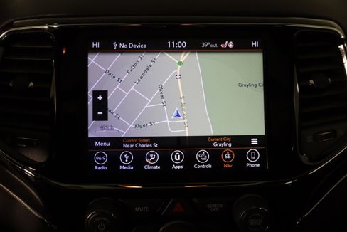 Used 2019 Jeep Grand Cherokee Limited w/ Luxury Group II image 52