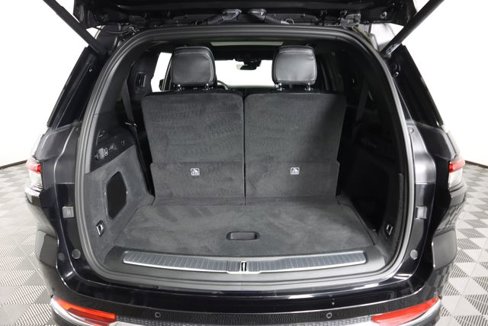 Used 2023 Jeep Grand Cherokee L Overland image 65