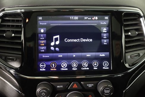 Used 2019 Jeep Grand Cherokee Limited w/ Luxury Group II image 48